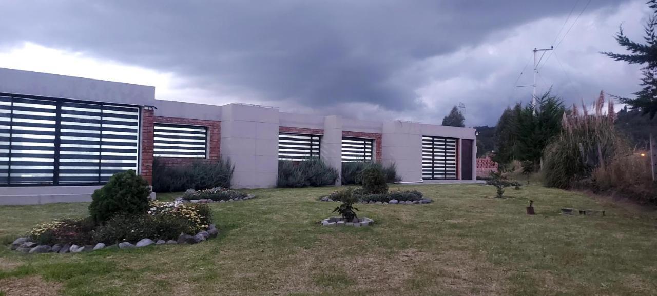 El Chasqui Guest House מראה חיצוני תמונה
